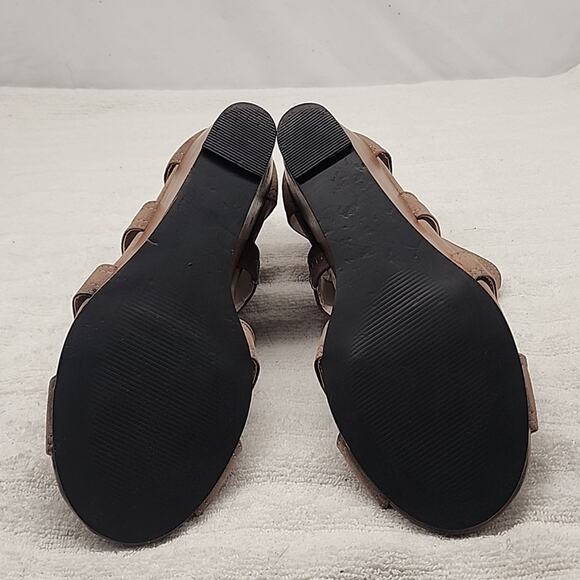 TORRID CUTOUT PEEP-TOE WEDGES TAN SUEDE LADIES SIZE 8WW VGUC - Picture 13 of 16